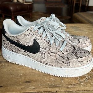 Nike Air Force 1